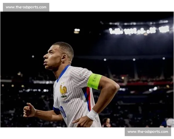 姆巴佩父亲现身亚特兰大看台，巴黎 4-0 屠杀迈阿密引转会遐想