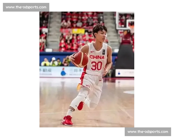 广东二沙训练四大亮点:徐杰突破犀利,胡明轩对抗升级,徐昕三分显威,杜润旺策应盘活 广东二沙训练四大亮点:徐杰突破犀利,胡明轩对抗升级,徐昕三分显威,杜润旺策应盘活